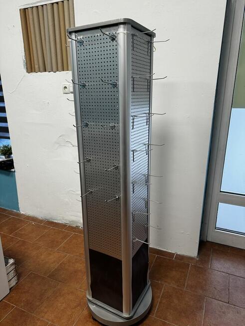 Profesjonalny stojak ekspozycyjny obrotowy metalowy wolnosto