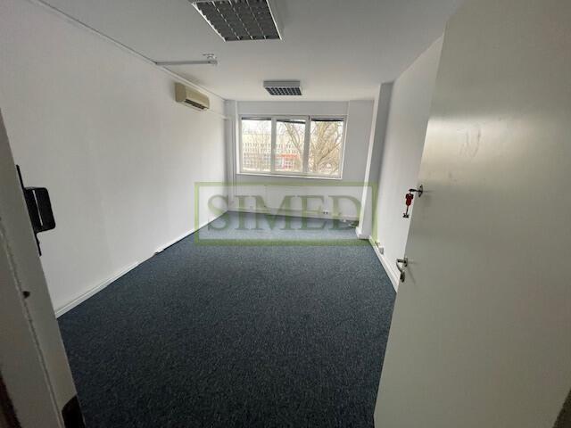 Biurowiec,przy stacji metra,dostęp 24h , ochrona