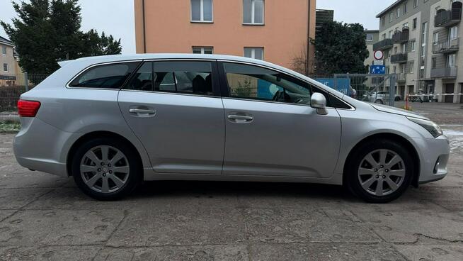 Toyota Avensis Bezwypadkowy Salon Polska FV VAT 23%