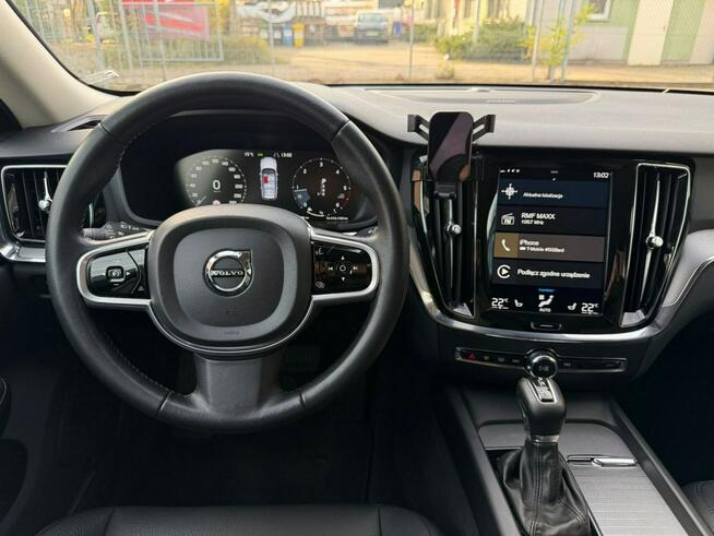 Volvo V60 Bezwypadkowy Pierwszy właściciel Salon Polska Drugi komplet kół FV 23%