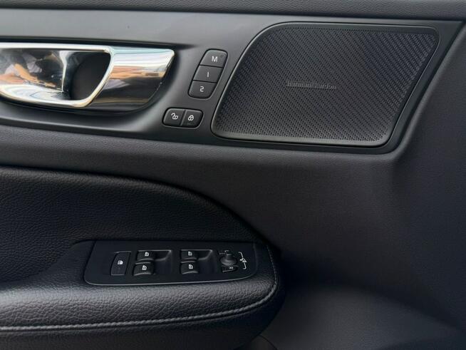 Volvo V60 Bezwypadkowy Pierwszy właściciel Salon Polska Drugi komplet kół FV 23%