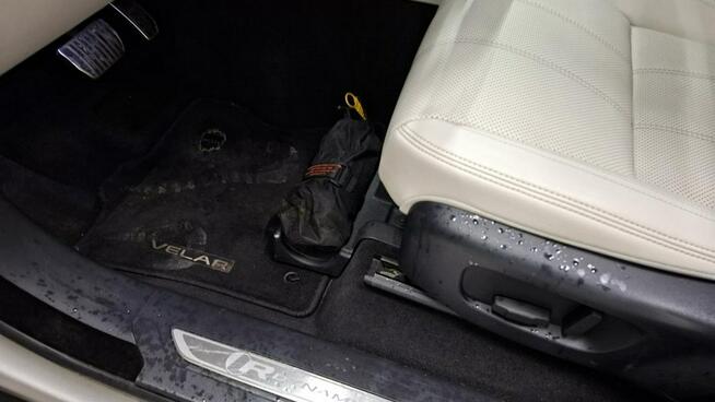 Land Rover Range Rover VELAR 3.0 SD6 R-Dynamic S