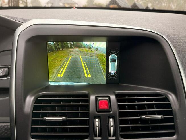 Volvo XC 60 2.0T5 245KM Automat 2015r. LED Skóra Panorama Blis Virtual Kamera