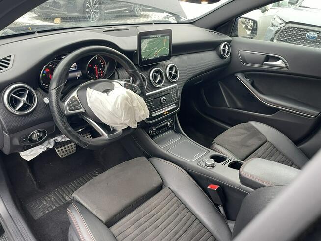 Mercedes A 160 AMG Line Automat Skóra Czujniki parkowania Panorama