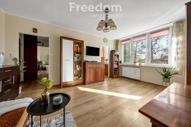 Ustawna, słoneczna kawalerka