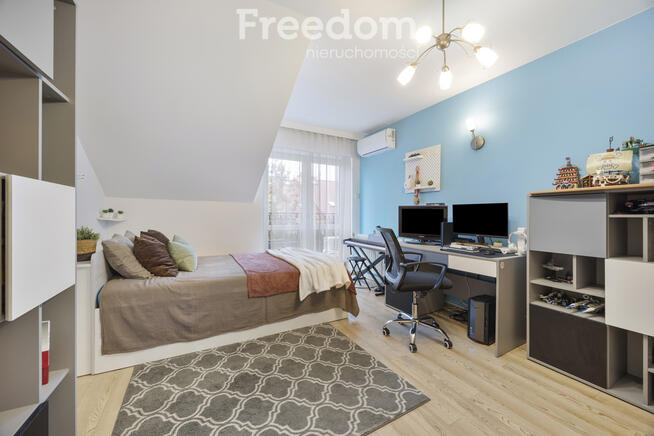 Dom szeregowy 5 pokoi, fotowoltaika Zalesie