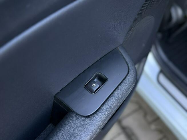 Kia Nowy Ceed PHEV 1.6 GDI 141 KM 6DCT Wersja Bussines Line SalonPL SerwisASO FV23%