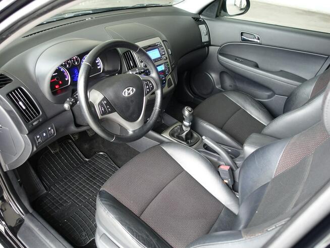 Hyundai i30 1.4 Ben.110KM/Klimatronik/Pół skóry/Grzane fotele/Tempomat