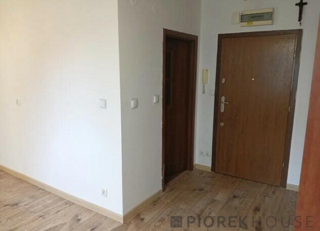 Kawalerka z miejscem parkingowym na Targówku