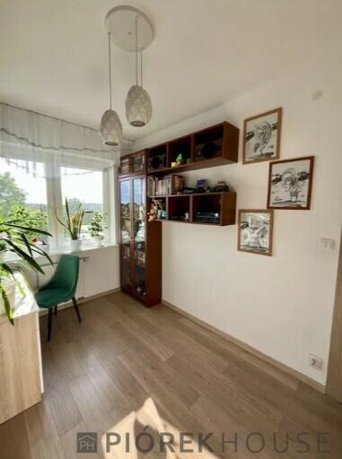 4-pokojowe mieszkanie w Markach