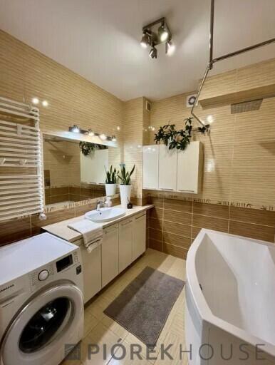 4-pokojowe mieszkanie w Markach