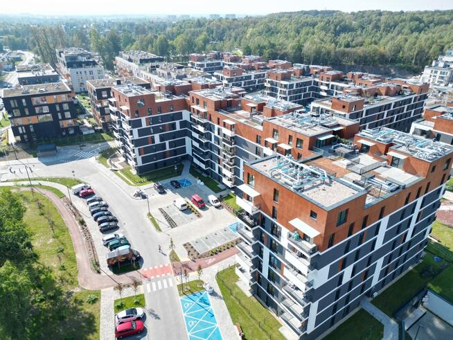 Brynów 3 pokoje odbiór marzec salon 28m