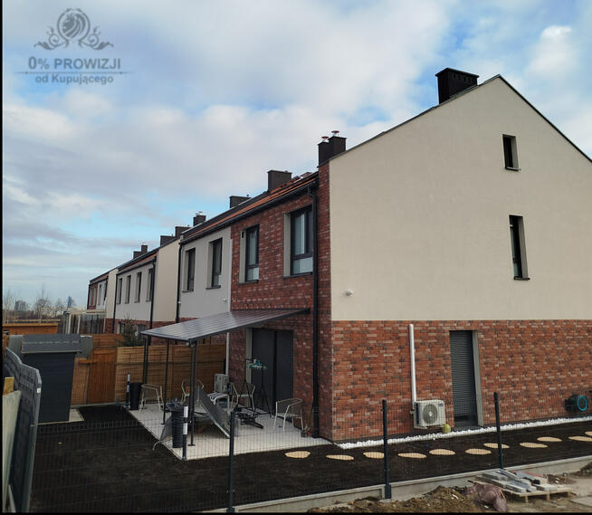 REZERWACJA/Piękny domek w super lokalizacji z ogrodem/garaż