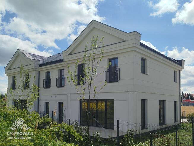 WILLOWY DOM Z OGRODEM I GARAŻEM -stylowa architektura - Cesarzowice