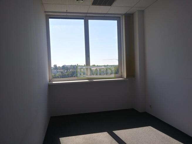 Luksusowe biuro w byłej fabryce Włochy 24h