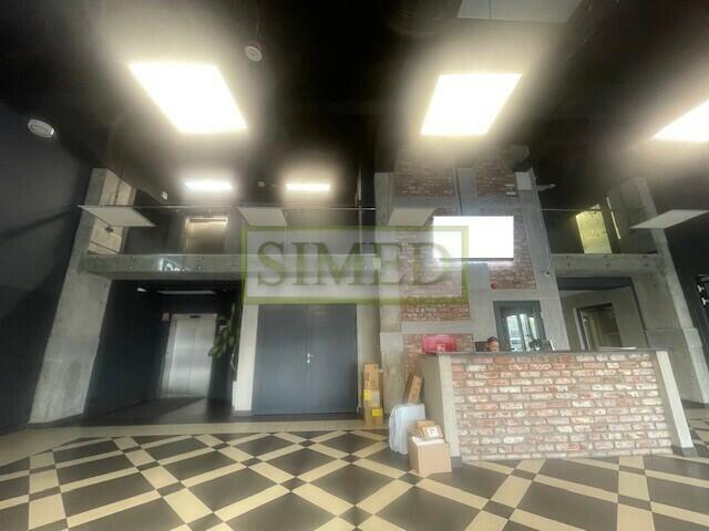 Luksusowe biuro w byłej fabryce Włochy 24h