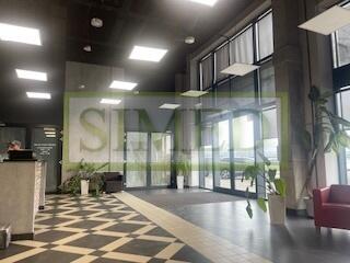 Luksusowe biuro w byłej fabryce Włochy 24h