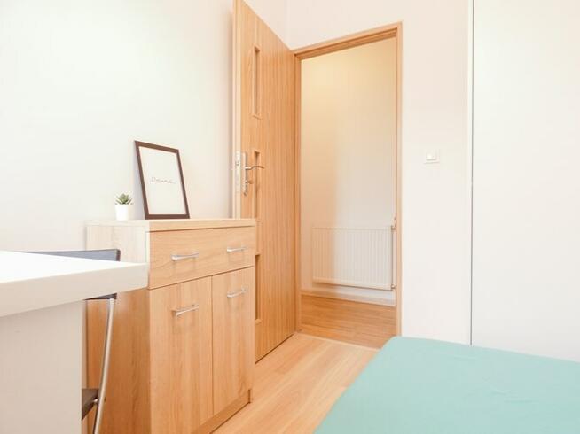 Jasny pokój z Internetem, Pleszowska 8A