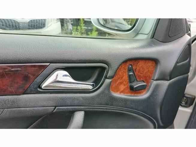 CLK320 3.2l 218KM * Klimatyzacja * Skóra * Podgrzewanie fote