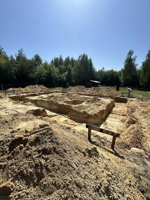 Usługi koparko-ładowarką