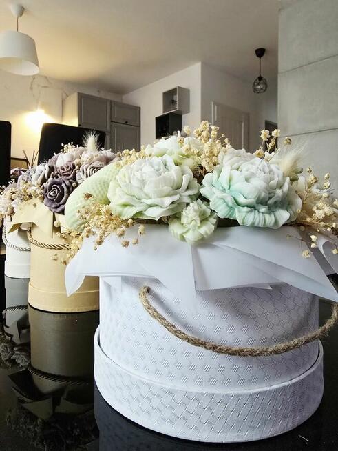 Flowerbox ze świec - prezent idealny