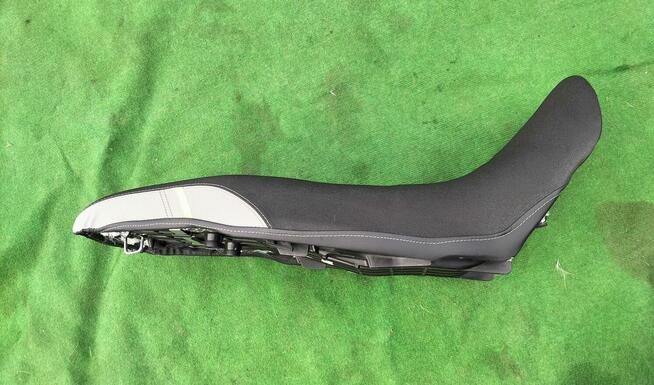 CF MOTO 450MT siedzenie zółty pasek