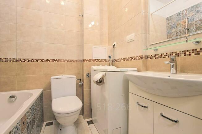 Kawalerka na Mokotowie z Miejscem Parkingowym