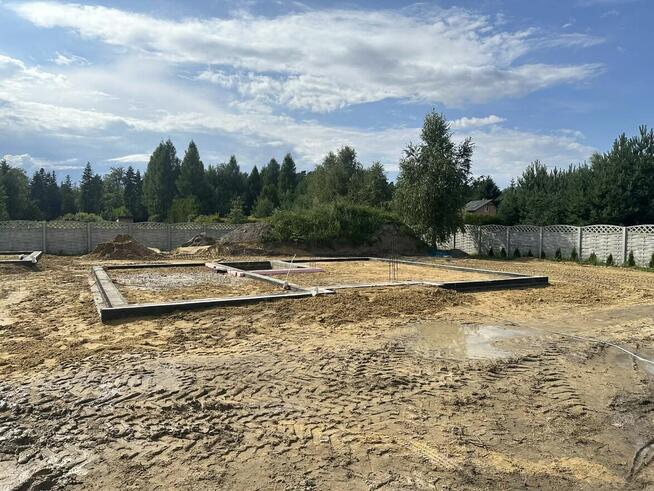 Usługi koparko-ładowarką