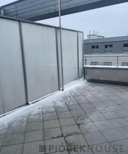 Dwupoziomowe mieszkanie z tarasem w Ząbkach