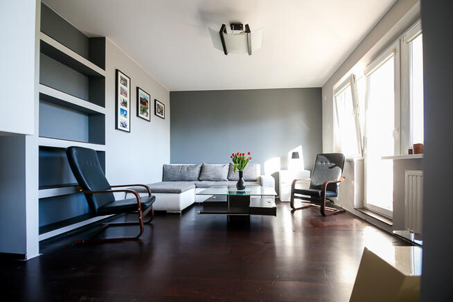 2 POKOJOWE ROZKŁADOWE Z WIDNĄ KUCHNIĄ I LOGGIĄ