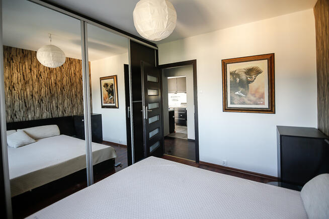 2 POKOJOWE ROZKŁADOWE Z WIDNĄ KUCHNIĄ I LOGGIĄ