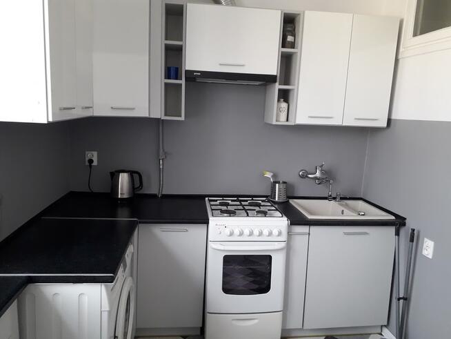 2 POKOJOWE ROZKŁADOWE Z WIDNĄ KUCHNIĄ NA ŻOLIBORZU