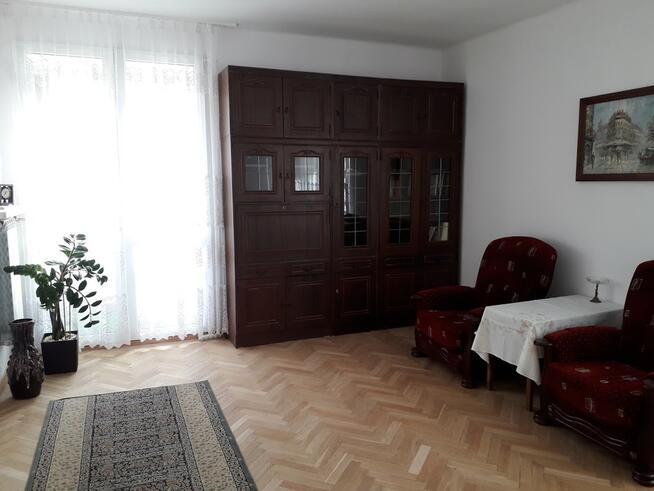 2 POKOJOWE ROZKŁADOWE Z WIDNĄ KUCHNIĄ NA ŻOLIBORZU