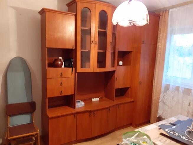 2 POKOJE ROZKŁADOWE Z WIDNĄ KUCHNIĄ I BALKONEM