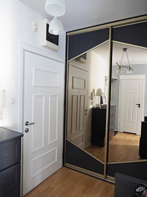 MIESZK. 2 POK. PO GEN. REM. Z BALK. I M. GARAŻ.