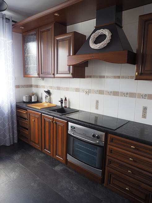 MIESZK. 2 POK. PO GEN. REM. Z BALK. I M. GARAŻ.