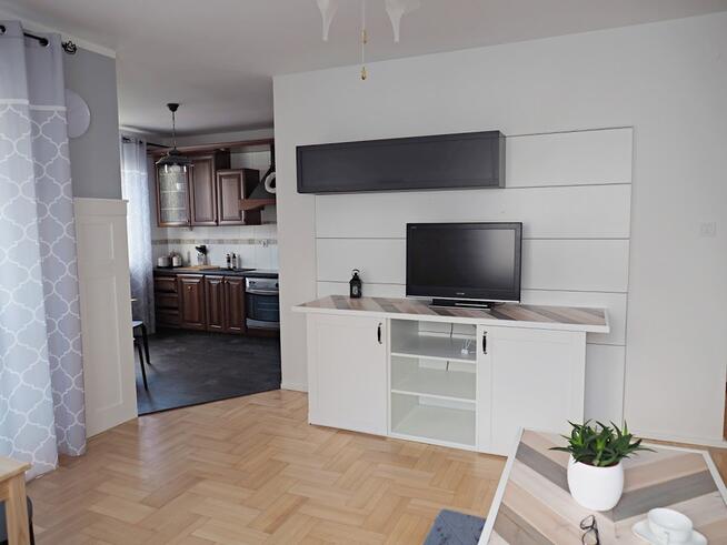 MIESZK. 2 POK. PO GEN. REM. Z BALK. I M. GARAŻ.