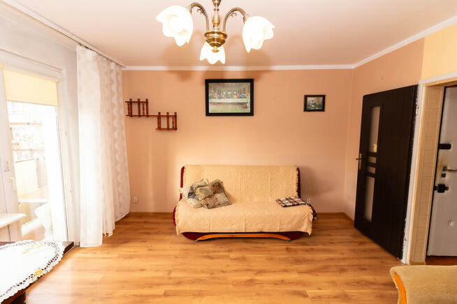 Kawalerka, 2 pokoje z balkonem, 2 piętro - Stawki