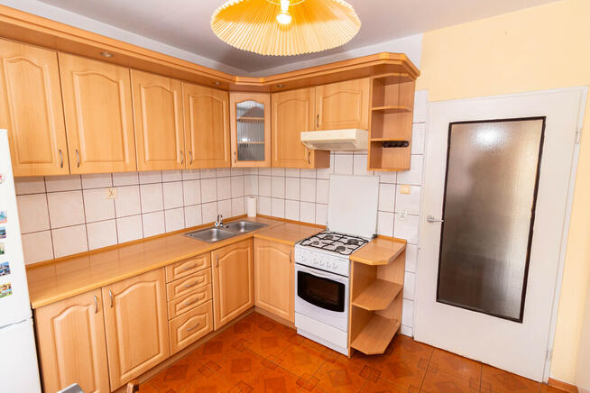 Kawalerka, 2 pokoje z balkonem, 2 piętro - Stawki