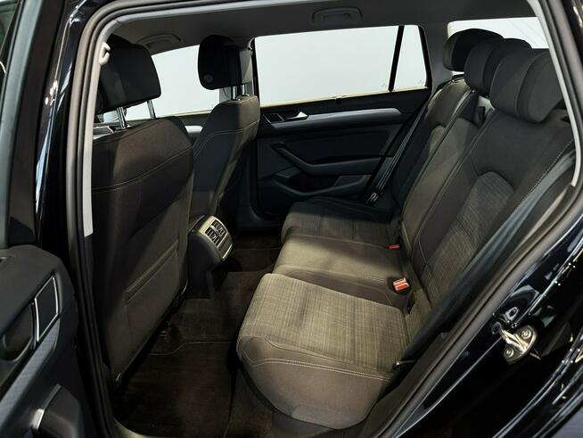 Volkswagen Passat Variant Business 2.0TSI 190KM DSG 2020 r., salon PL