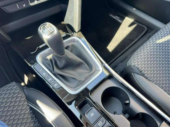 Kia Cee'd TRIBUTE + felgi 17" biała perła