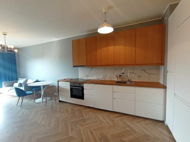 2 pokoje, taras, miejsce postojowe, Kępowa 52