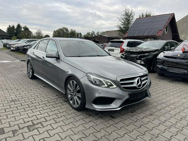 Mercedes E 250 AMG Line 4Matic Skóra Automat Kamera Podgrzewanie HAK