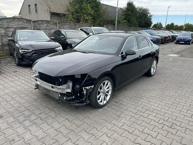 Audi A4 Automat Podgrzewanie Parktronik mHEV 150KM