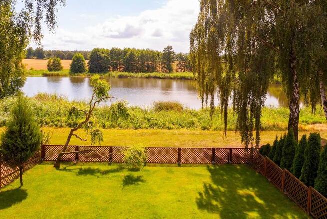 Dom nad jeziorem, Czerminek koło Kalisza | widok