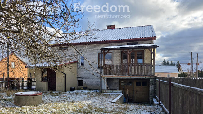 Dom z zabudowaniami gospodarczymi - Lipa