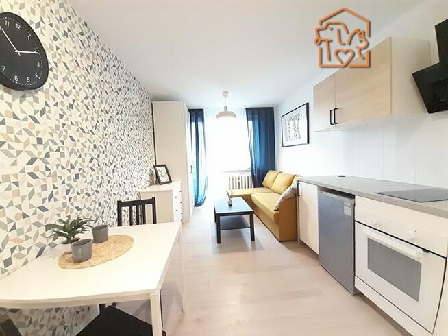 Wynajmę dwupokojowe jasne mieszkanie Ziołowa 43A