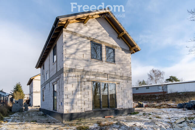 Dom dla rodziny w stanie deweloperskim