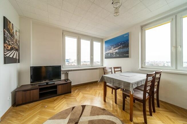 2 pokoje w pobliżu Placu Zawiszy- Nowogrodzka 78