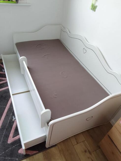 Sprzedam łóżeczko dziecięce